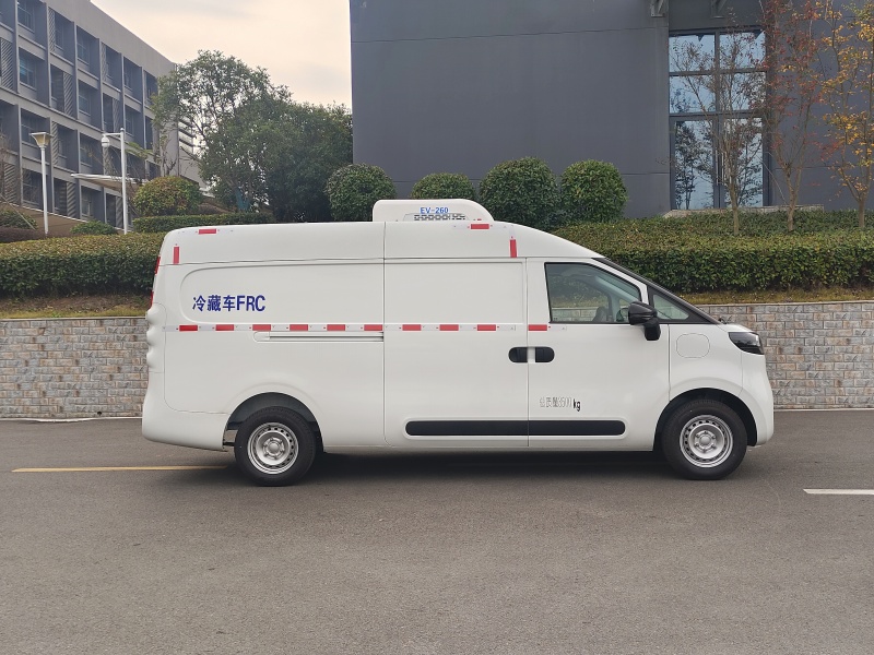 上汽大通V1纯电动51度电冷藏车