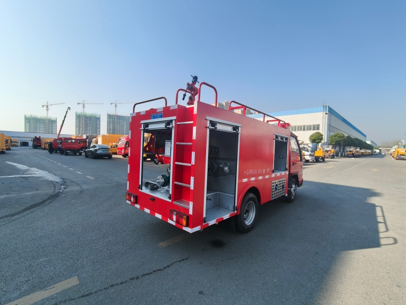 ���ɭ�ָ���С��2����������ˮ��