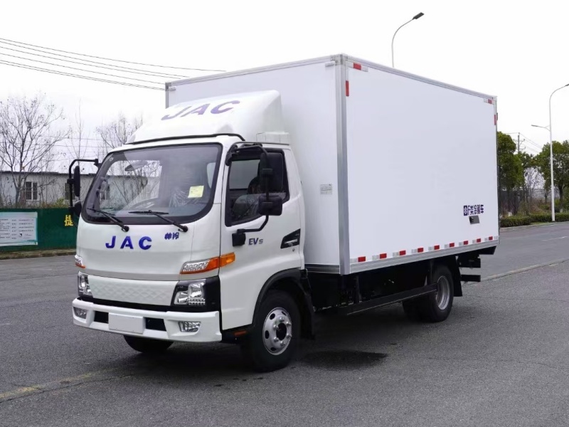 ����˧��EV5���綯��س�