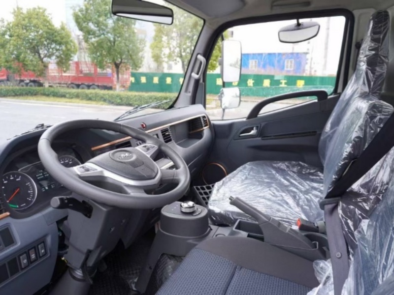 ����˧��EV5���綯��س�